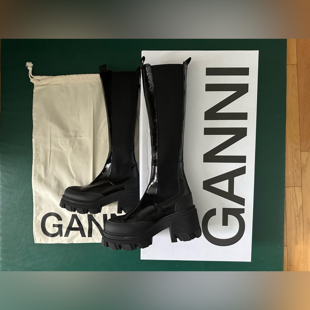 BNWT GANNI Black Cleated High Chelsea Tall Boots Size 37